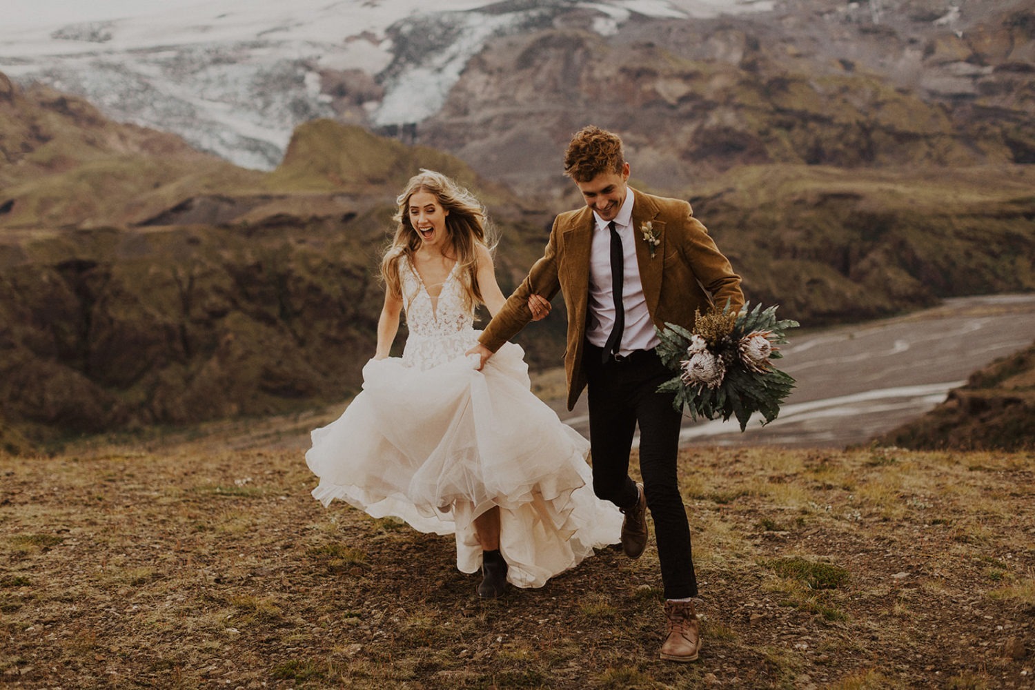 Couple runs at Iceland elopement