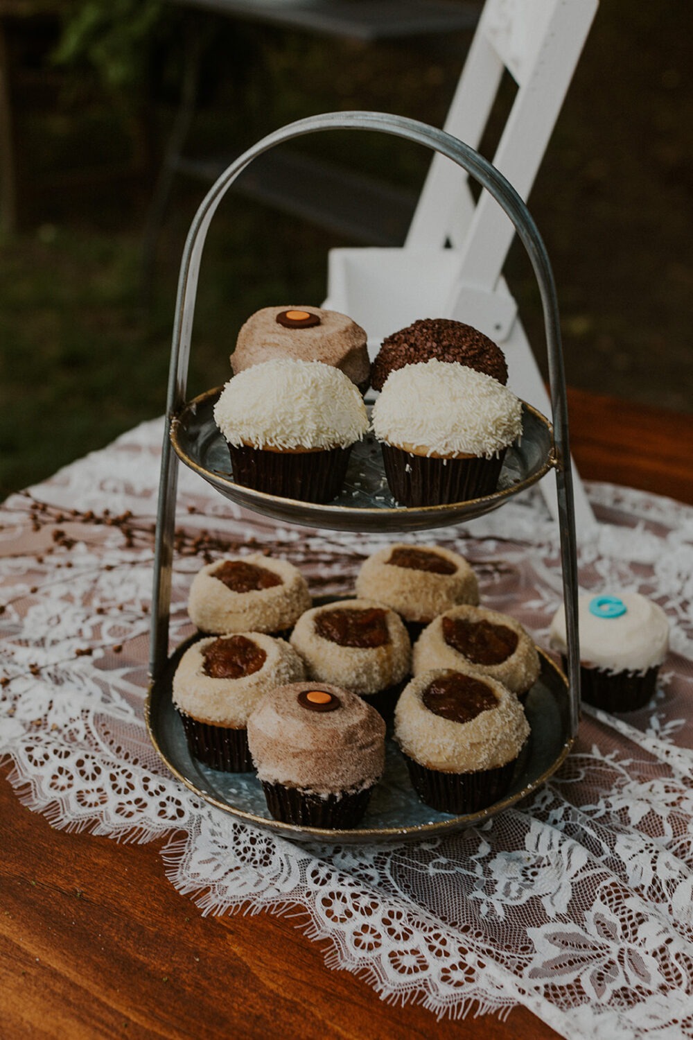 wedding reception cupcake desserts