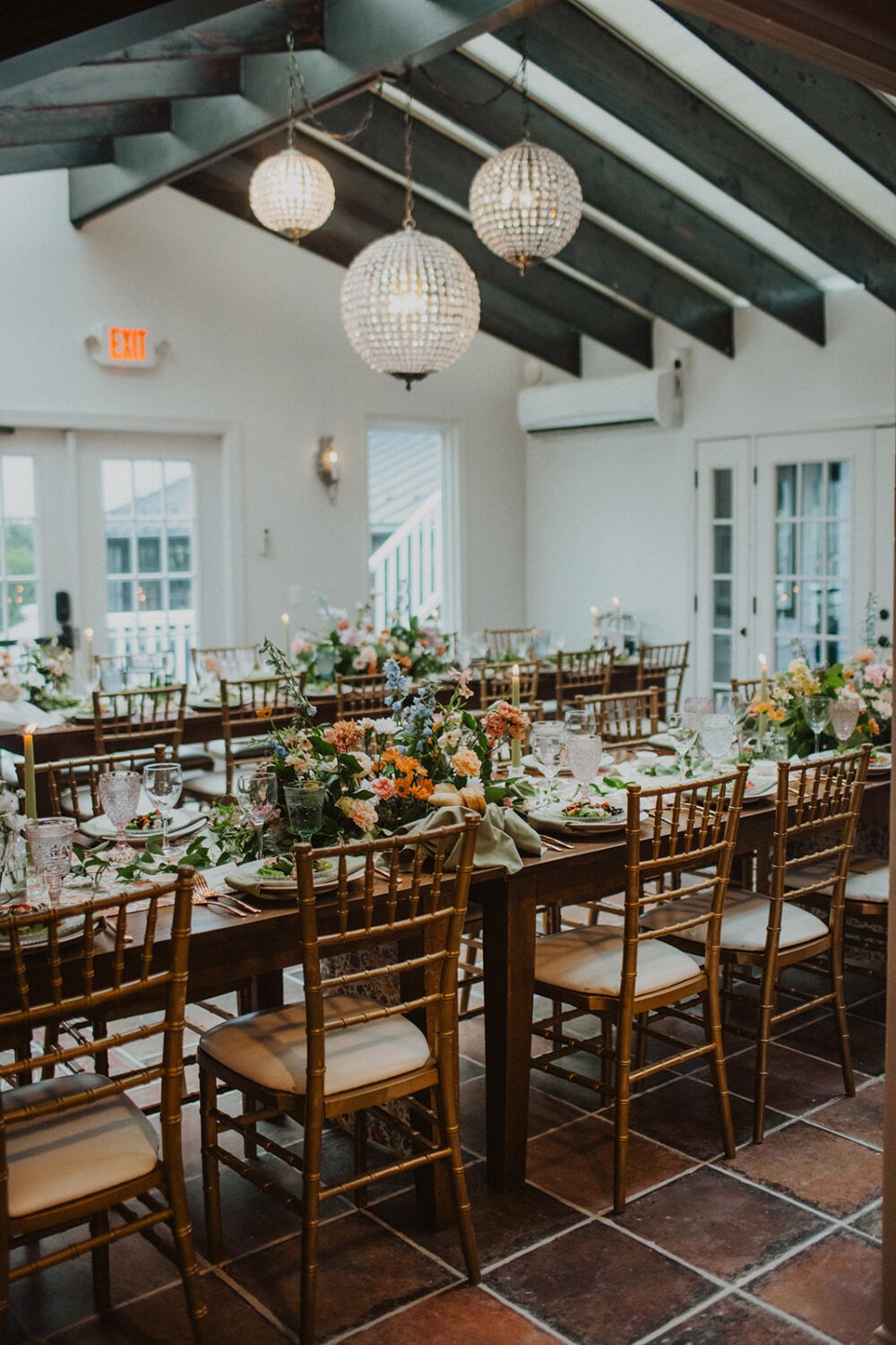 floral wedding decor table settings at The Manor at Airmont