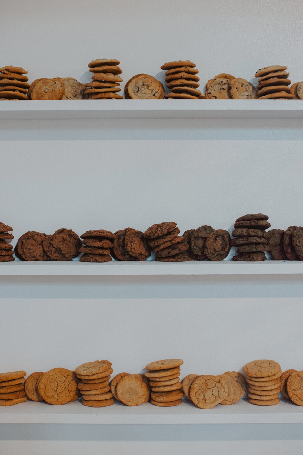 different cookie flavors for wedding reception dessert