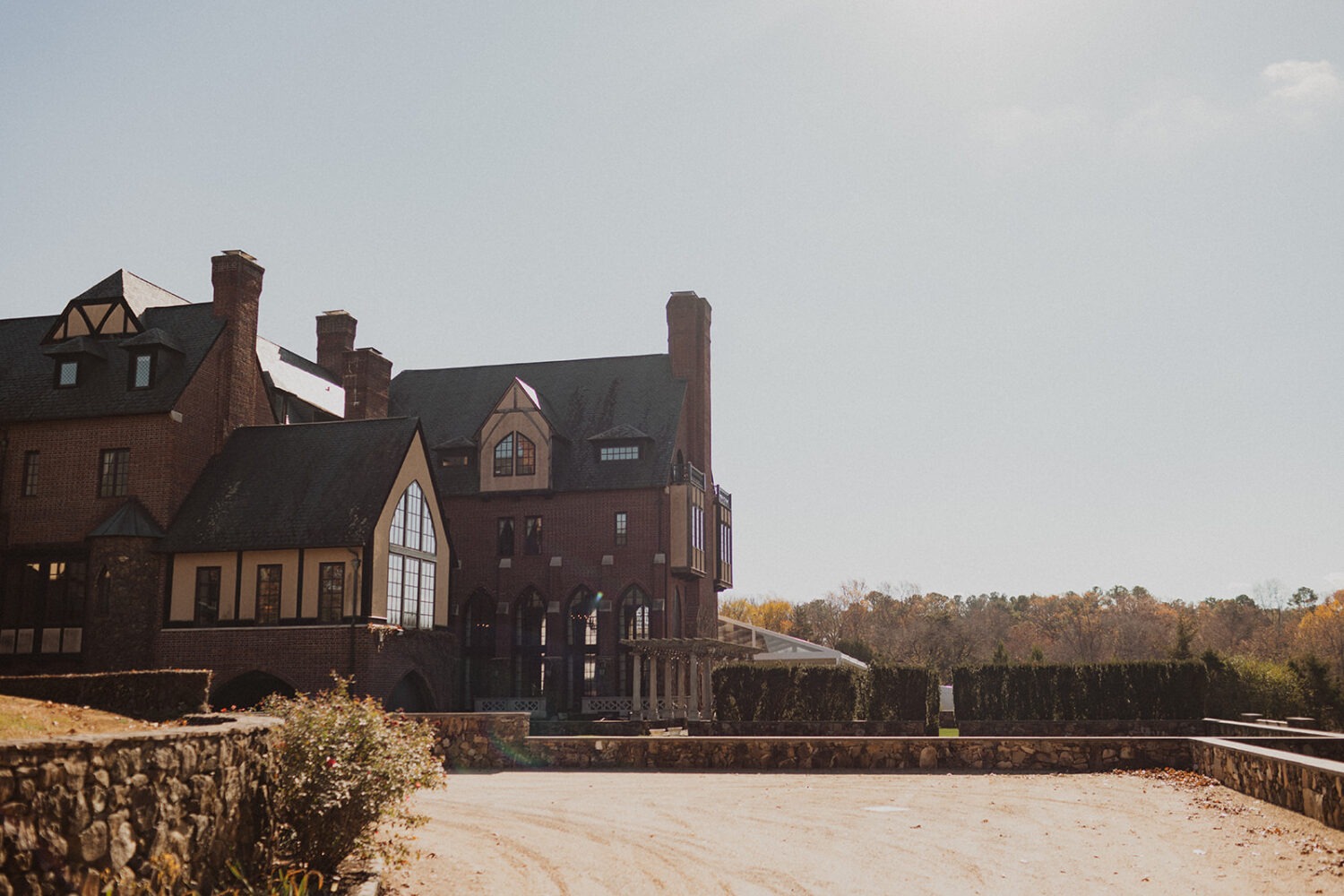 Dover Hall Virginia wedding venue exterior