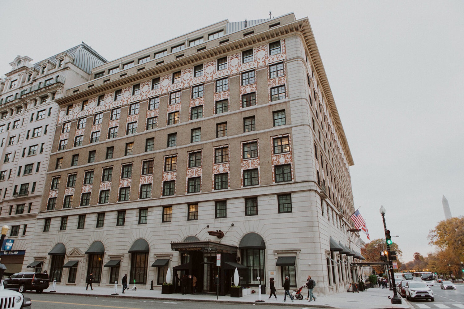 front of Hotel Washington DC wedding venue