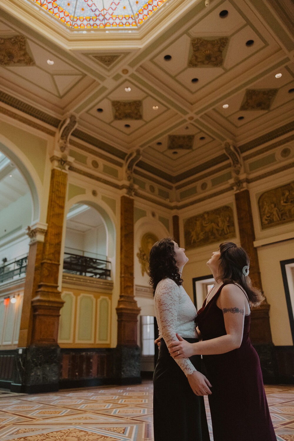couple photoshoot ideas in the National Portrait Gallery