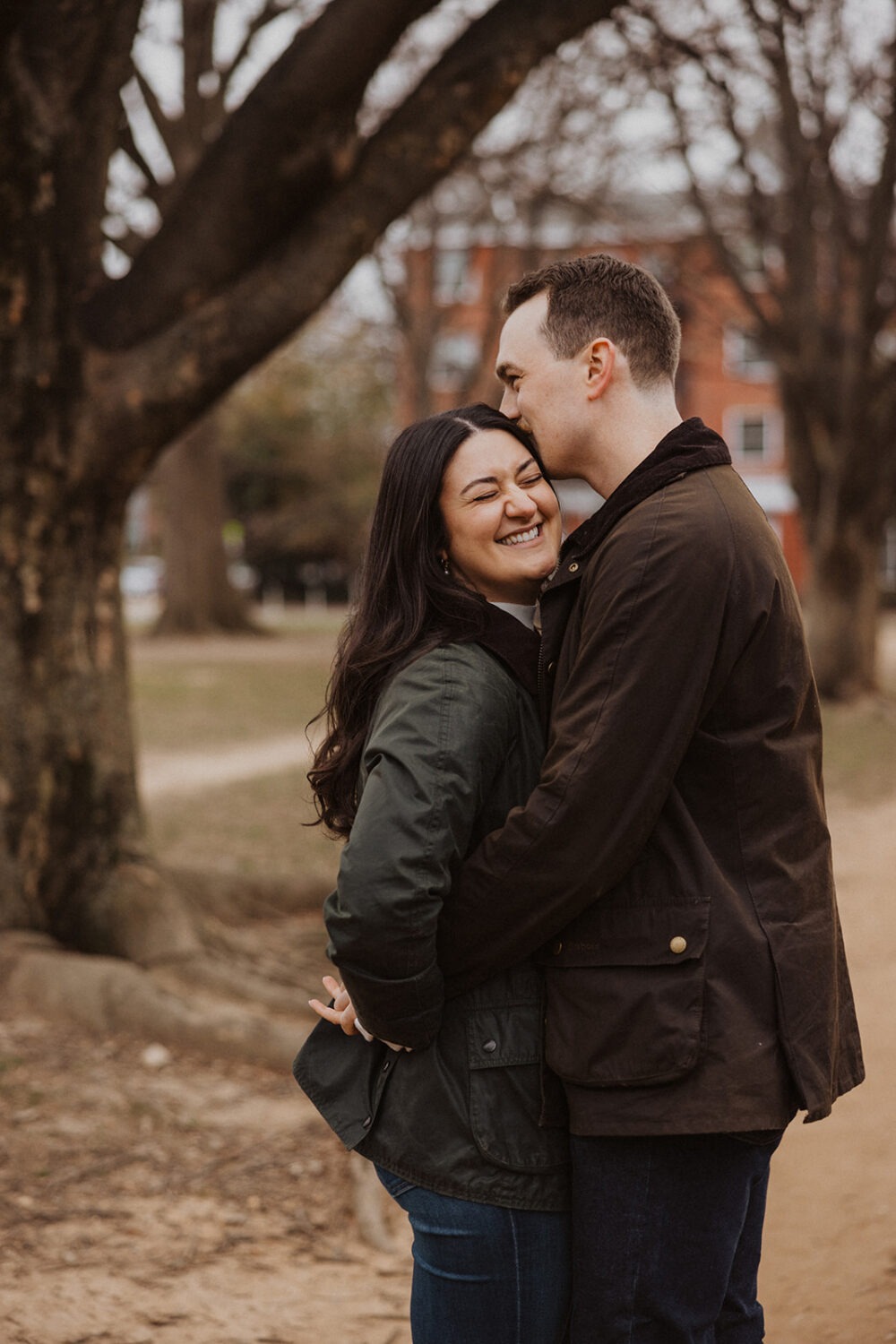 couple embrace in Lincoln park